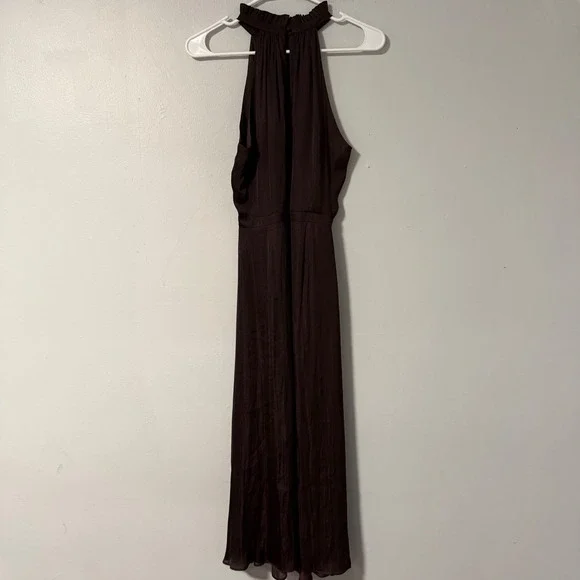 Banana Republic Women's Soft Satin Midi Dress Halter Neck Ruffled CollarSize 4 Banana Republic Women's Soft Satin Midi Dress Halter Neck Ruffled CollarSize 4